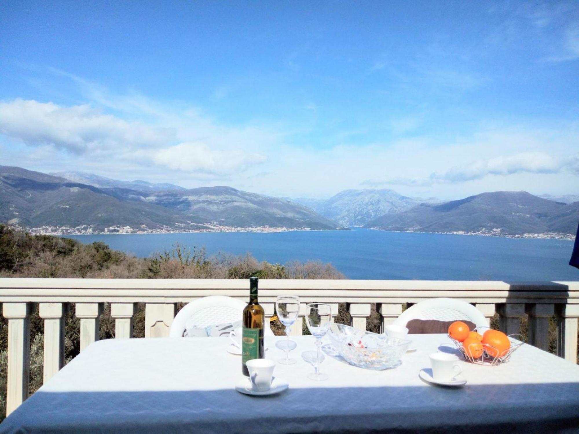 Apartments Vidikovac Тиват Екстер'єр фото